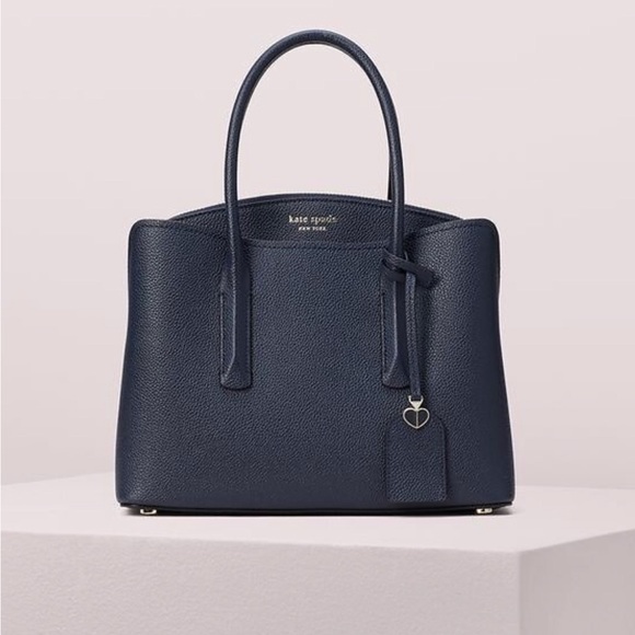 kate spade Handbags - NEW Kate Spade Navy Tote with Crossbody Strap